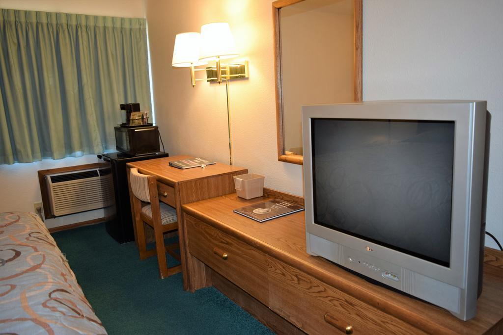 Country Inn Libby Extérieur photo