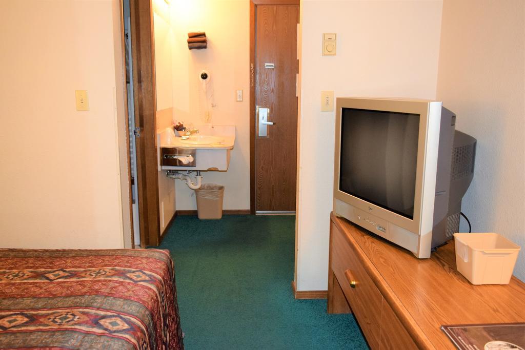Country Inn Libby Extérieur photo